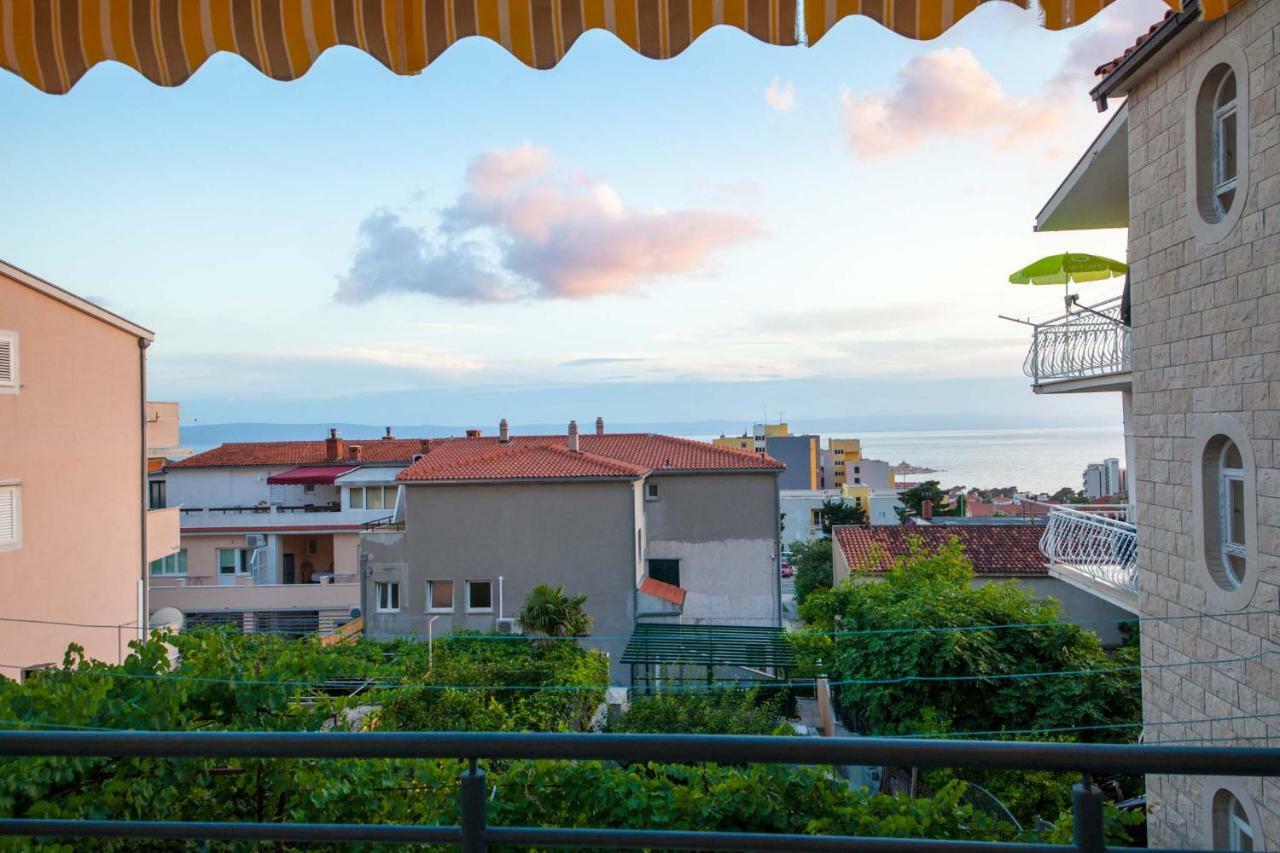 Apartment Sarena Makarska Bagian luar foto