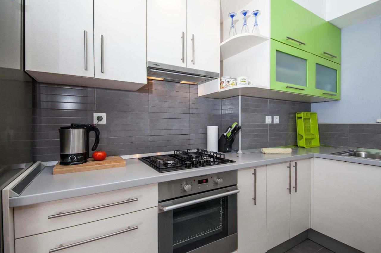 Apartment Sarena Makarska Bagian luar foto