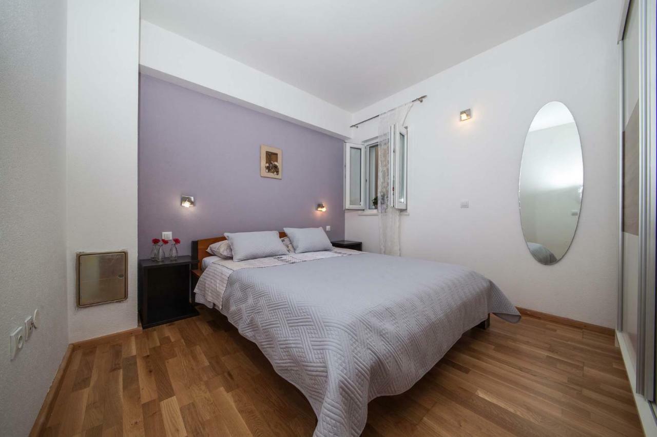 Apartment Sarena Makarska Bagian luar foto