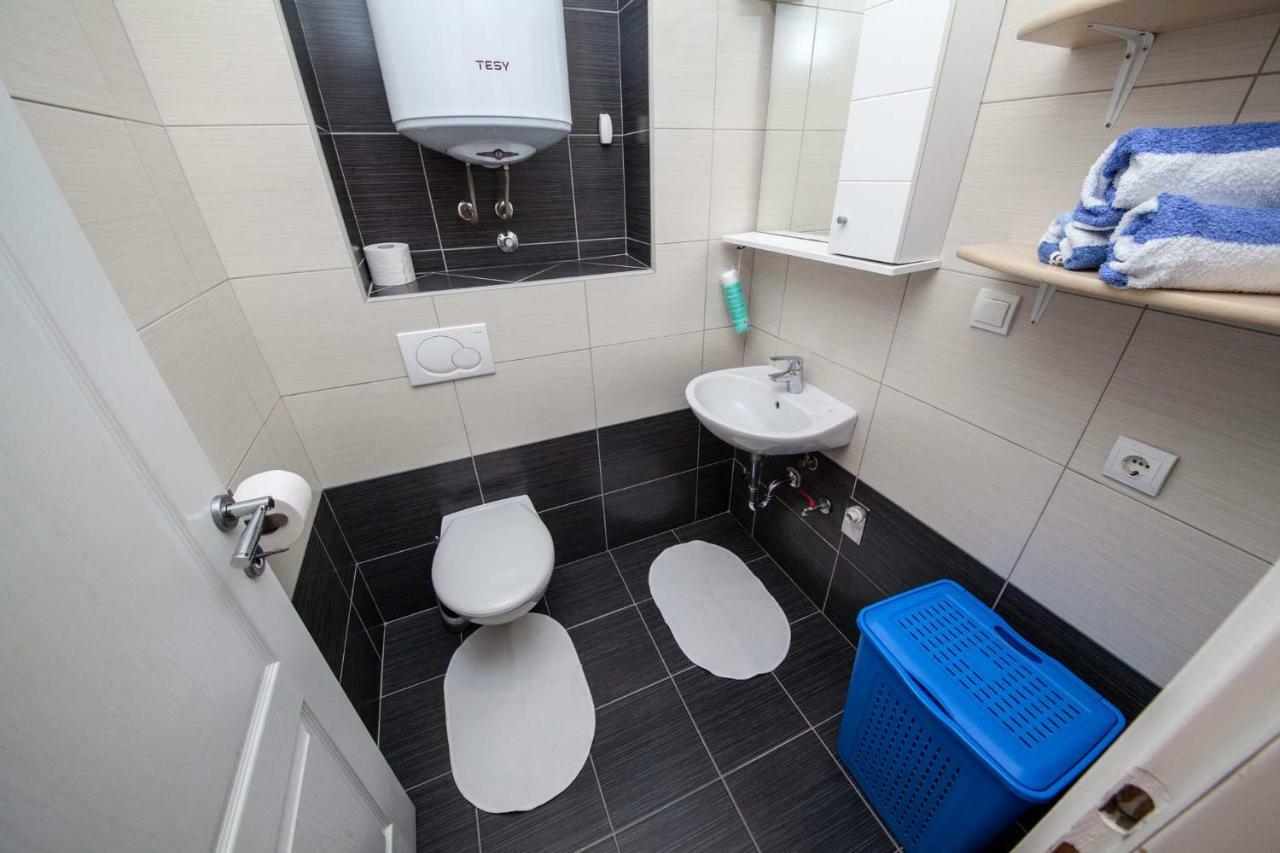 Apartment Sarena Makarska Bagian luar foto