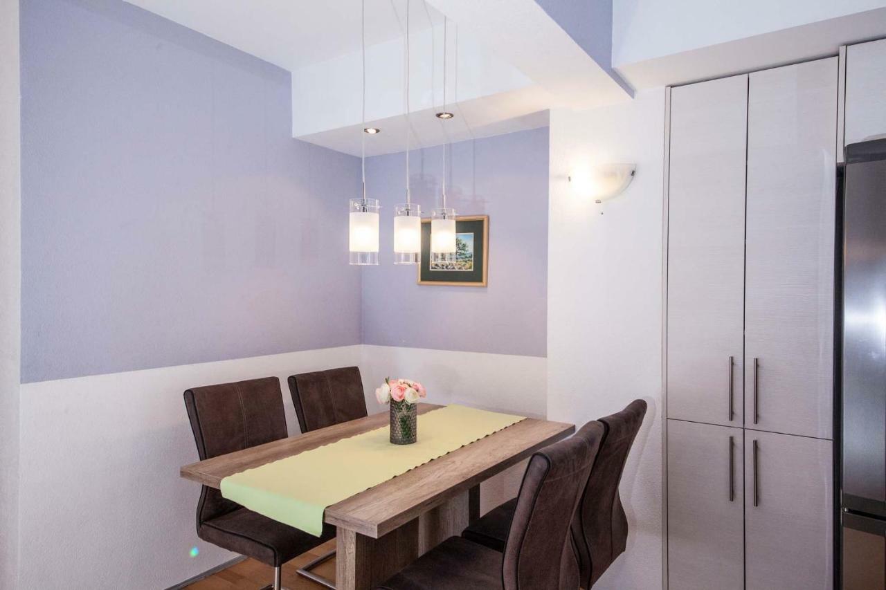 Apartment Sarena Makarska Bagian luar foto