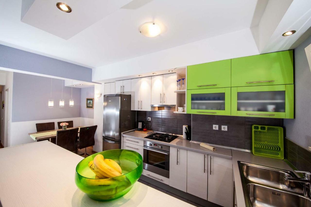 Apartment Sarena Makarska Bagian luar foto