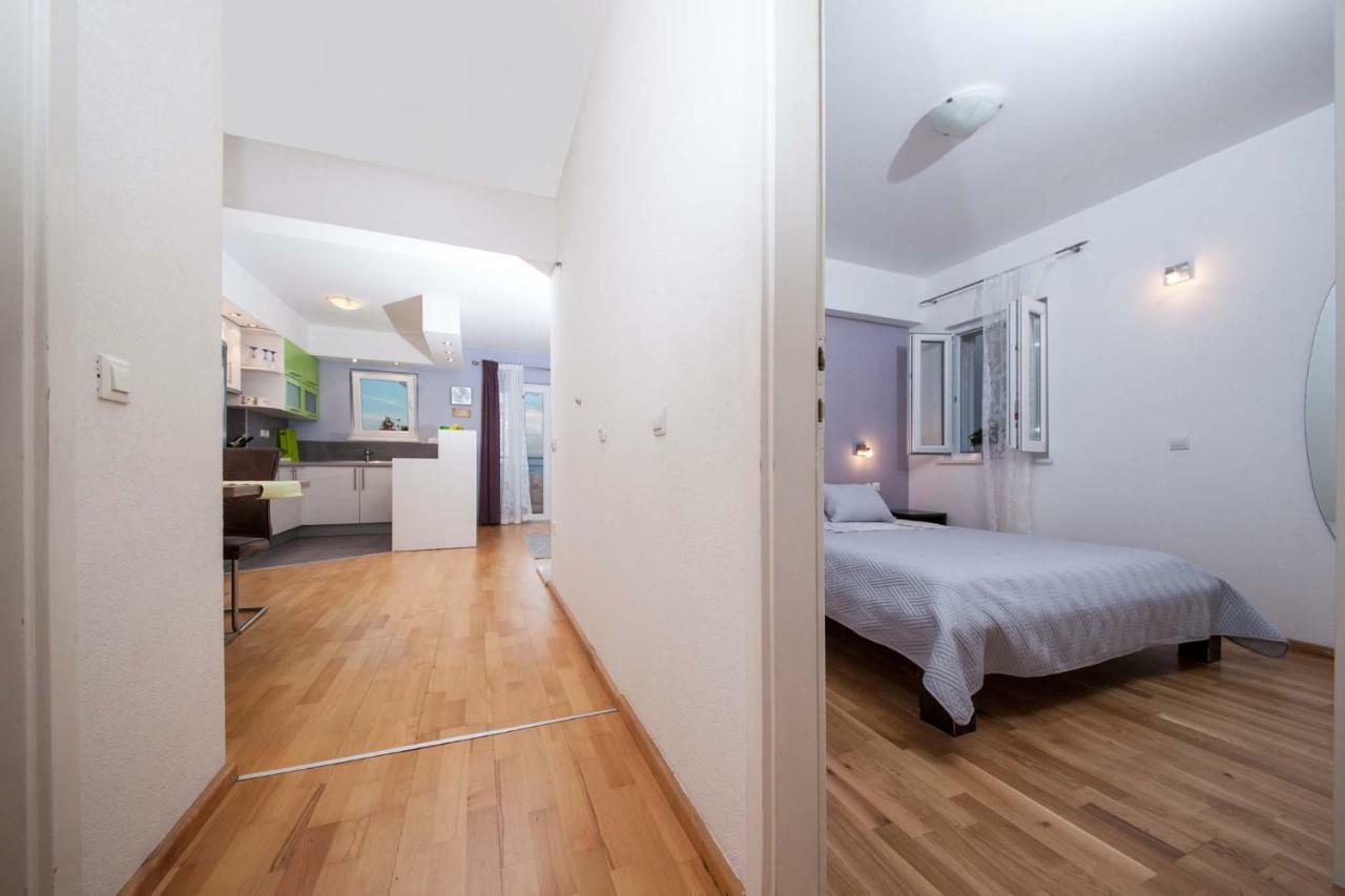Apartment Sarena Makarska Bagian luar foto