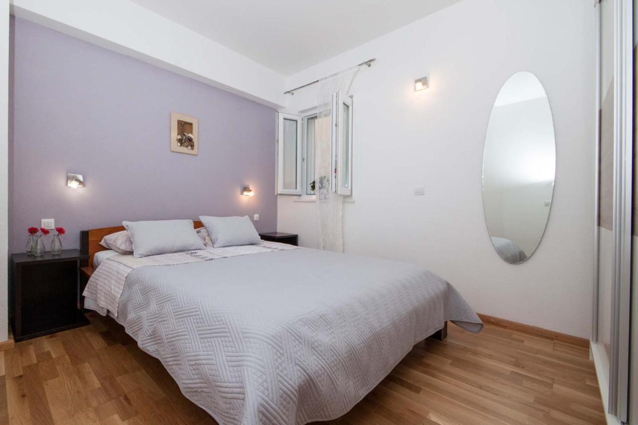 Apartment Sarena Makarska Bagian luar foto